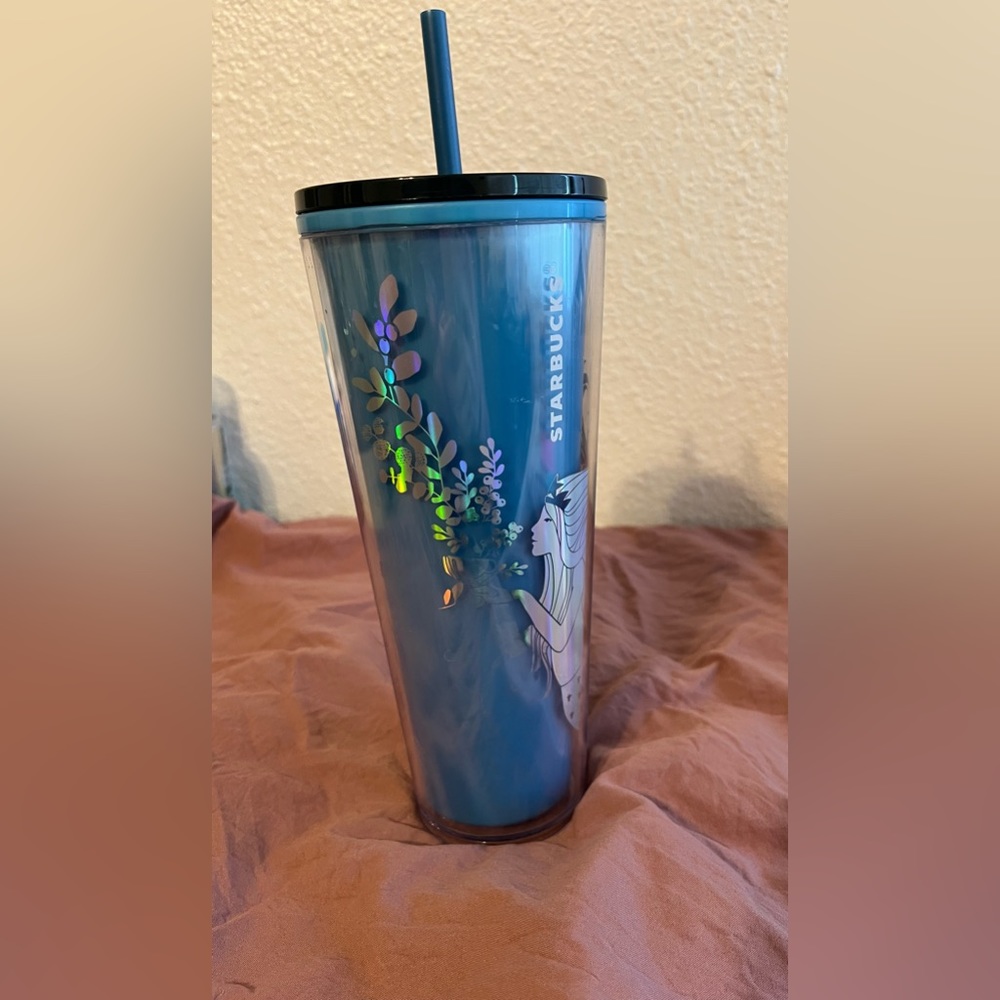 Starbucks holographic color changing cup💙